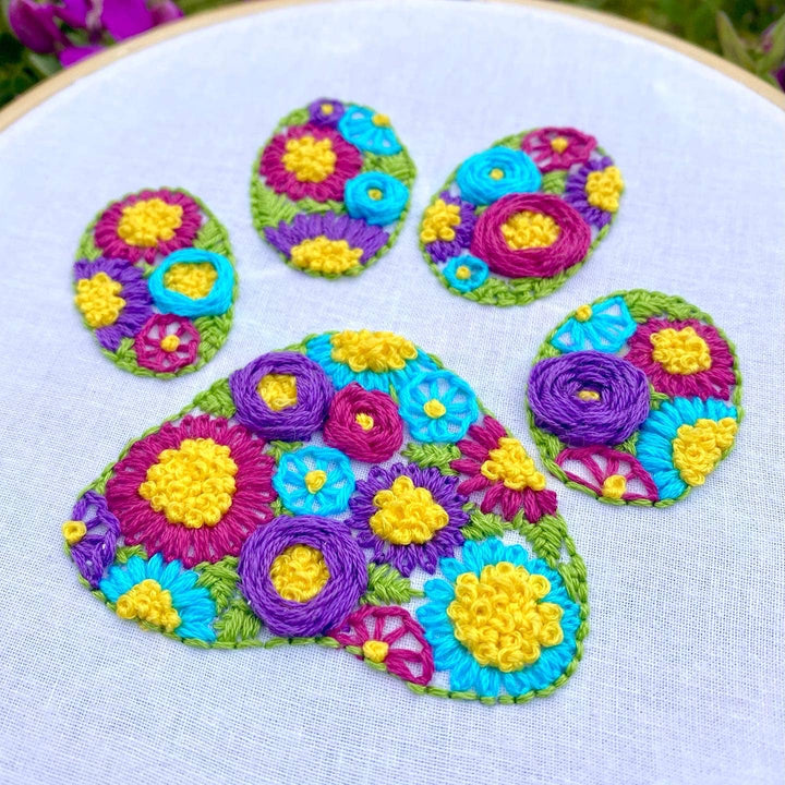 Flower Paw-er Cat and Dog Paw Craft DIY Embroidery Kit