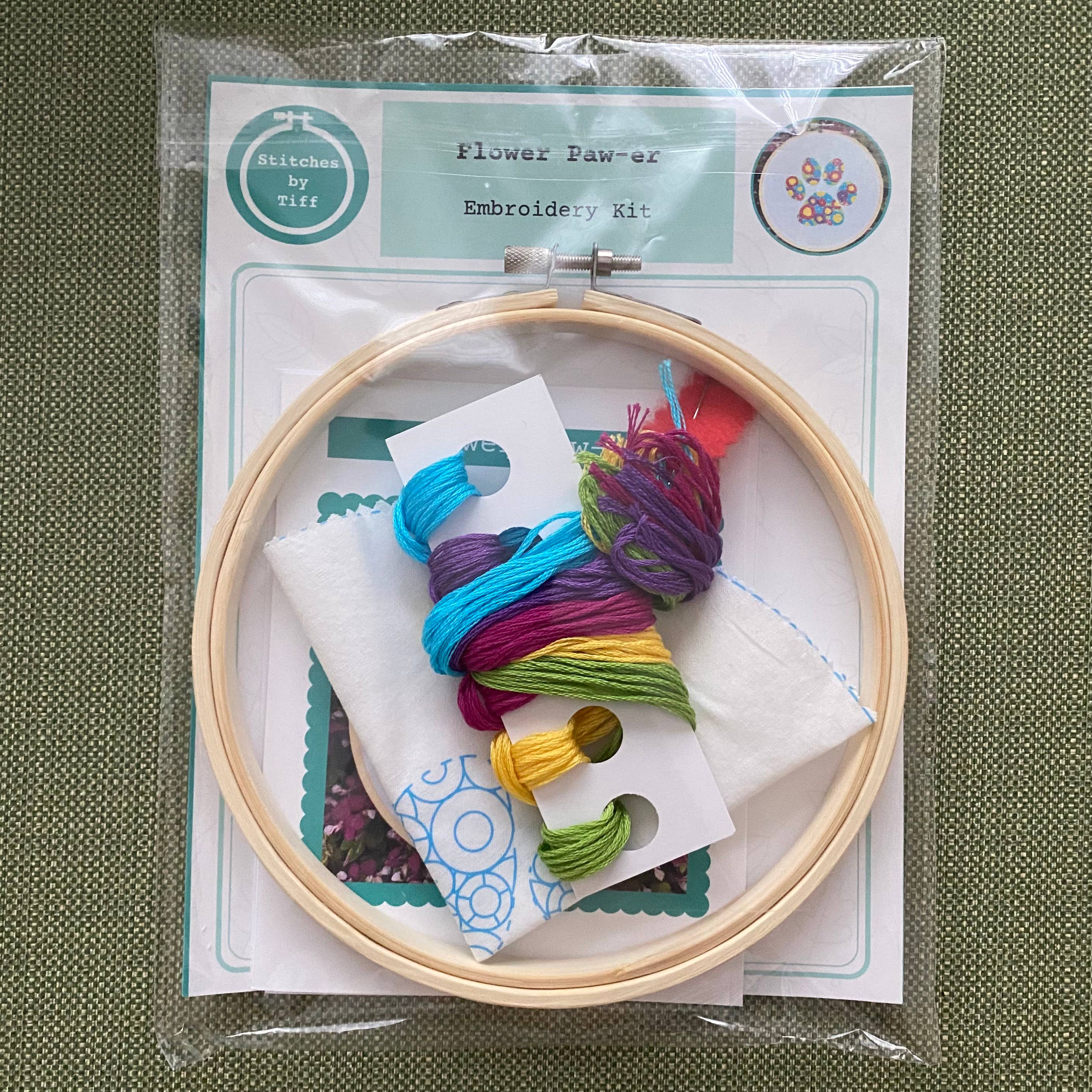 Flower Paw-er Cat and Dog Paw Craft DIY Embroidery Kit