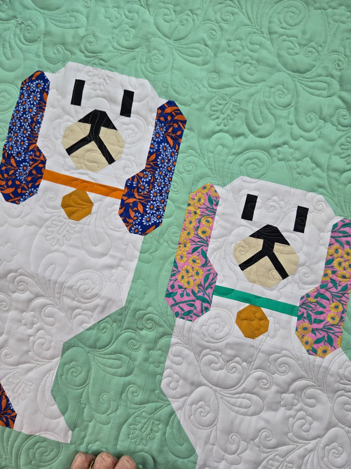 Mantel Dogs Quilt Pattern - Art East Quilting Co.