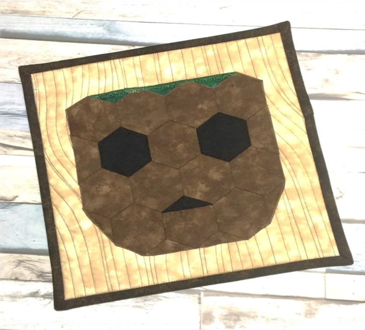 English Paper Piecing: Baby Treant - Quiltoni