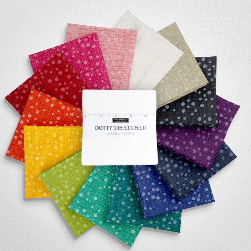 Dotty Thatched -5" Charm