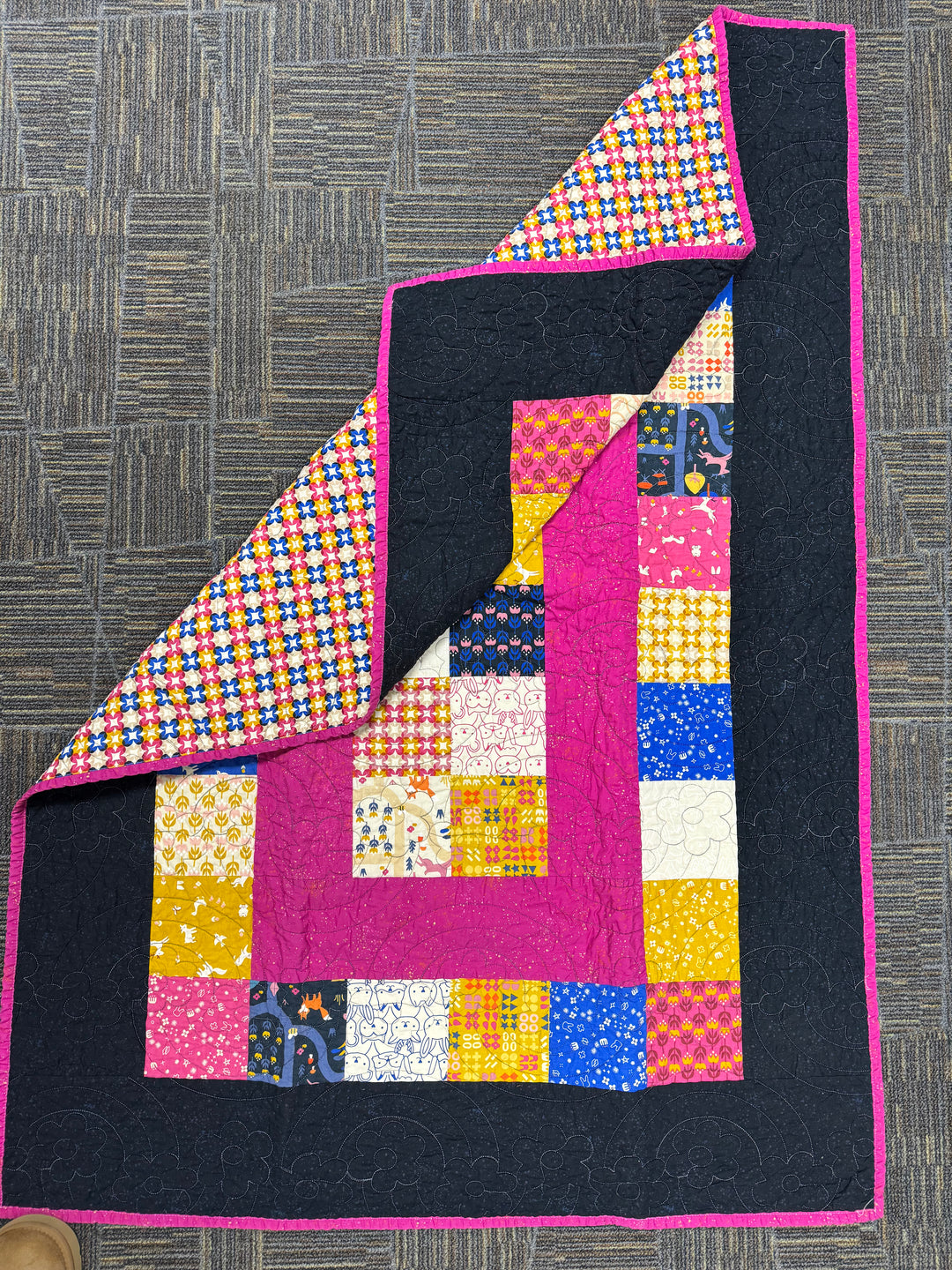 Finished Quilt: Daybreak from Villa Rosa - Woodland Park Fabrics