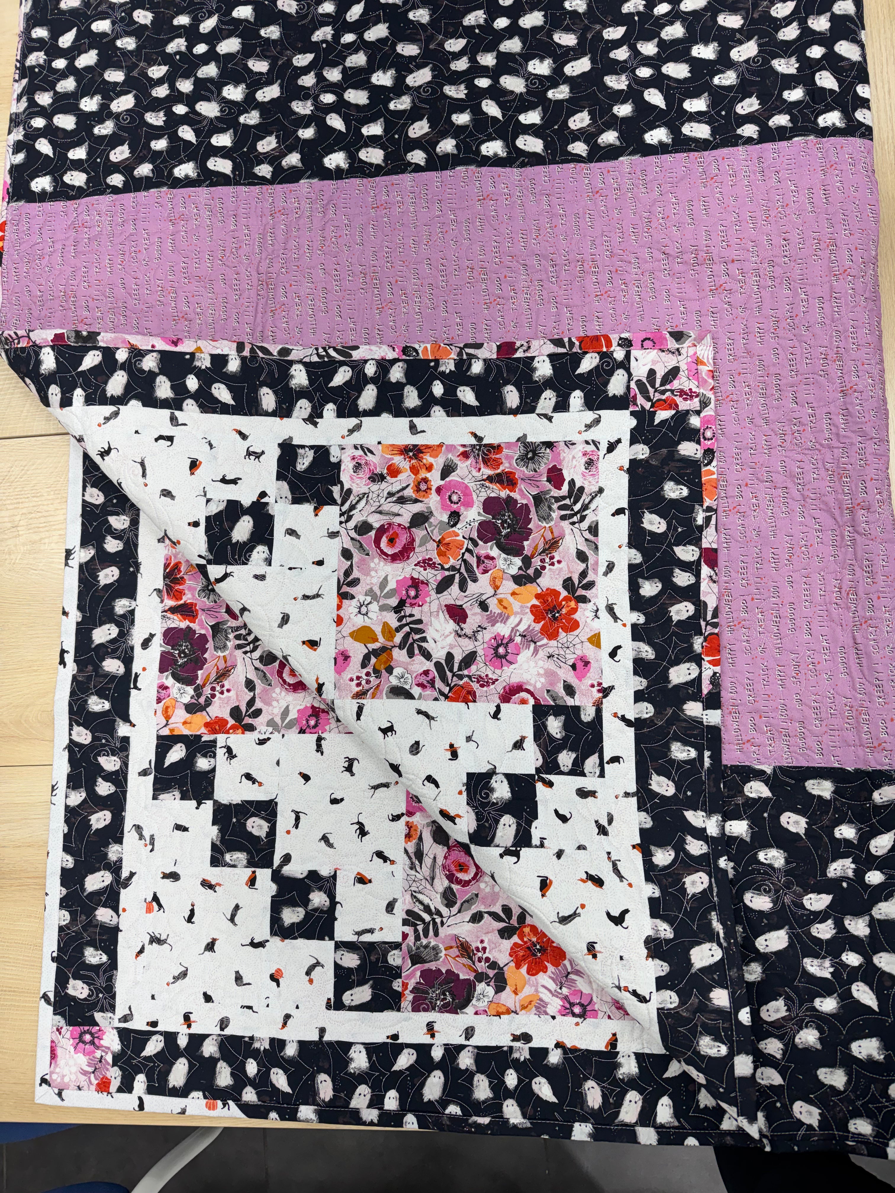 Finished Quilt: Halloween 3 yard Quilt - Art Gallery Fabrics