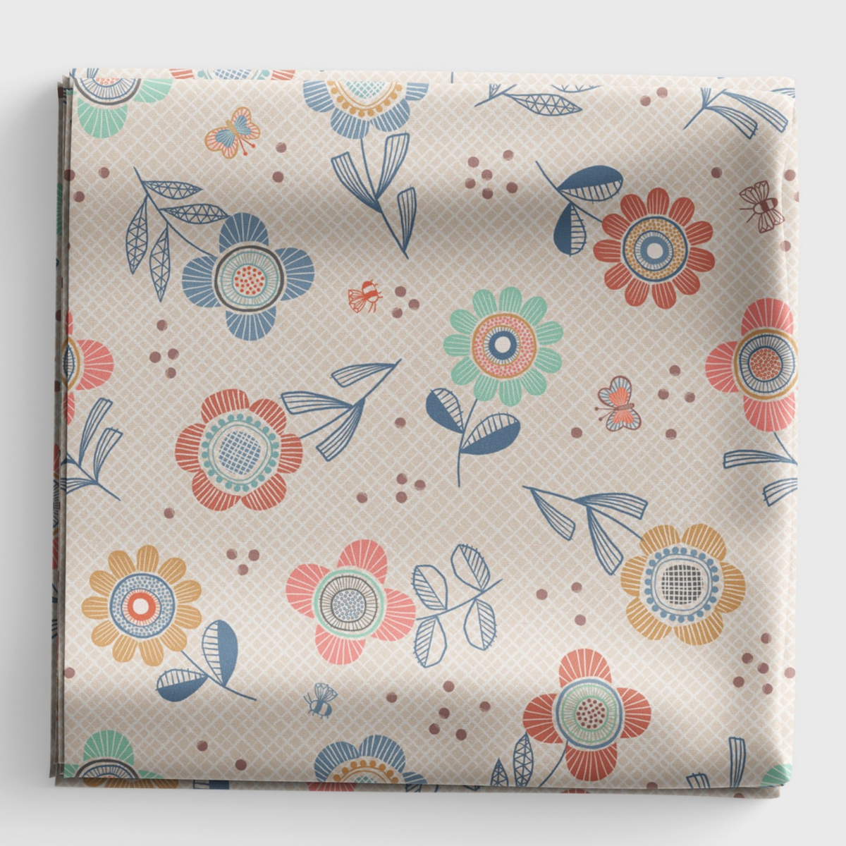 Jaynie - Flower dash on cream - L32A