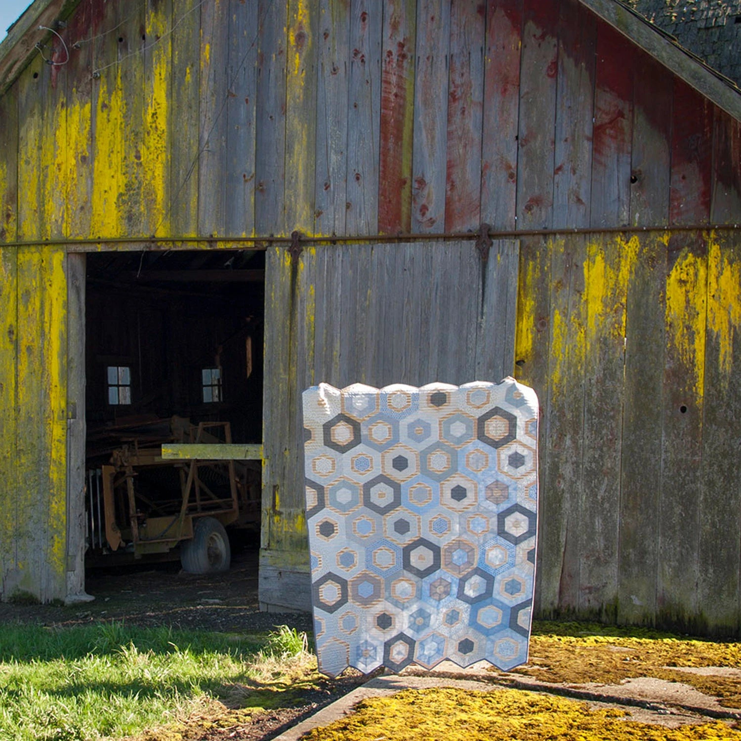 Honeycomb Hexagon Quilt Pattern - Krista Moser